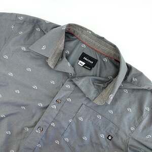 Marmot Men's Medium Notus Short Sleeve Button-Down Shirt Cinder Gray Tent Print